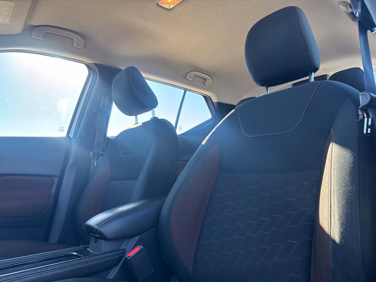 Certified 2023 Nissan Kicks SR w/ Exterior Package FWD image 40