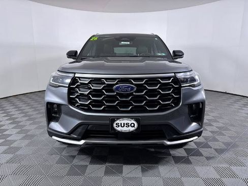 Certified 2025 Ford Explorer Platinum w/ LUX Leather Package AWD/4WD image 2