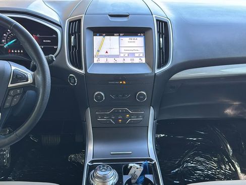 Certified 2019 Ford Edge SEL w/ Equipment Group 201A FWD image 9