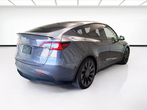 Used 2022 Tesla Model Y Performance AWD/4WD image 4