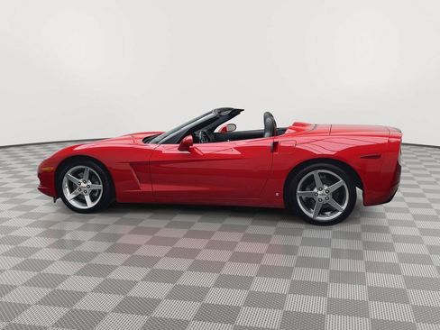 Used 2006 Chevrolet Corvette Convertible w/ Preferred Equipment Group RWD image 31