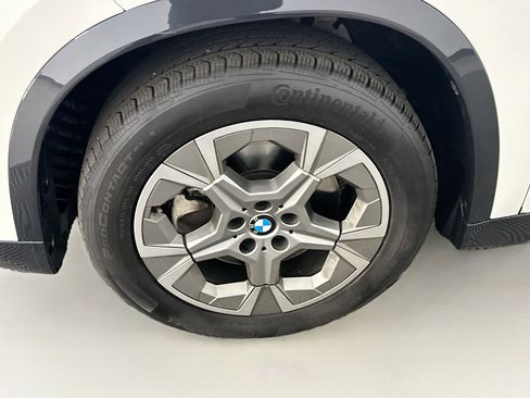 Used 2025 BMW X1 xDrive28i AWD/4WD image 11