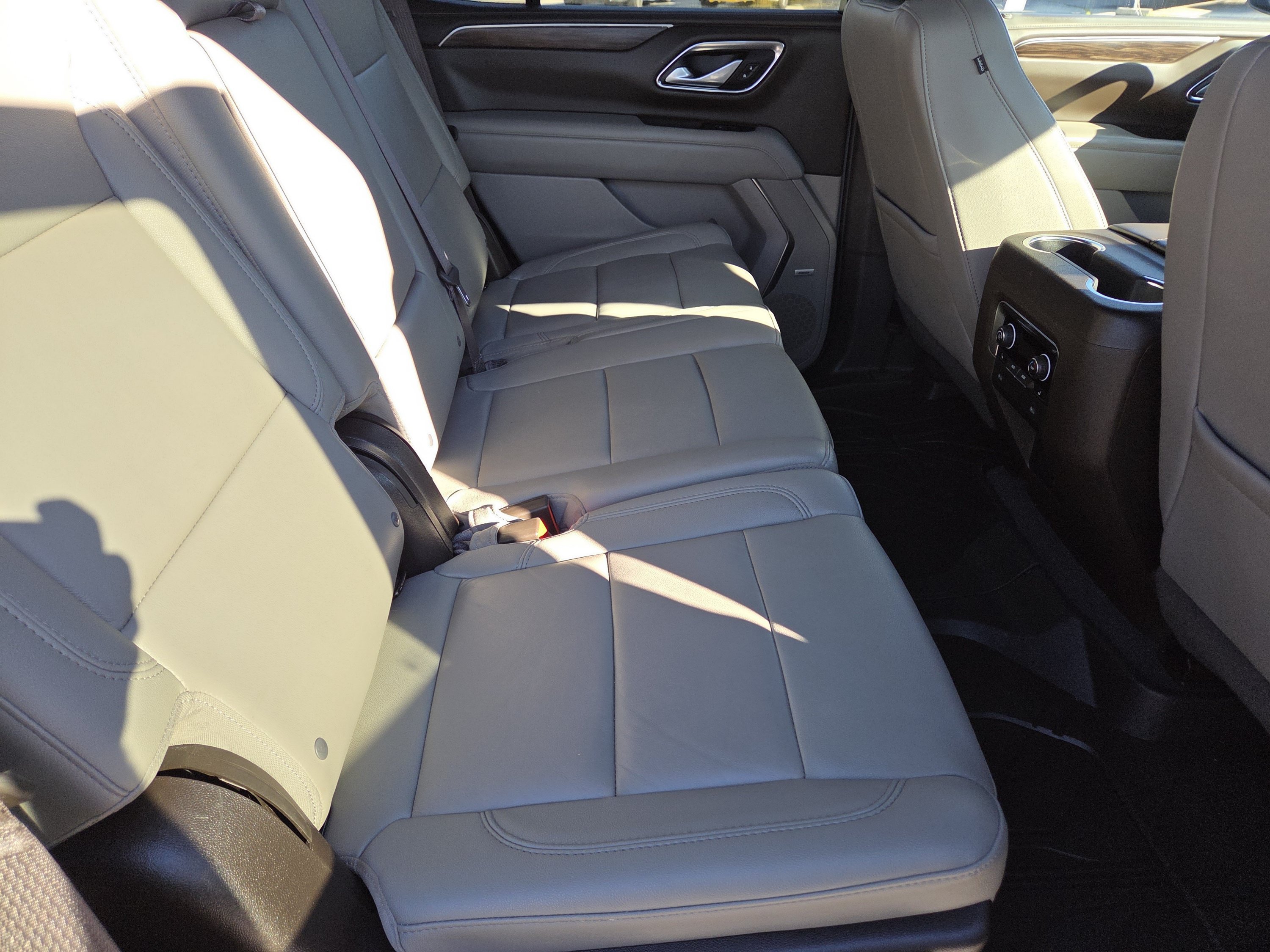 Used 2022 Chevrolet Tahoe LT w/ LT Signature Package AWD/4WD image 31