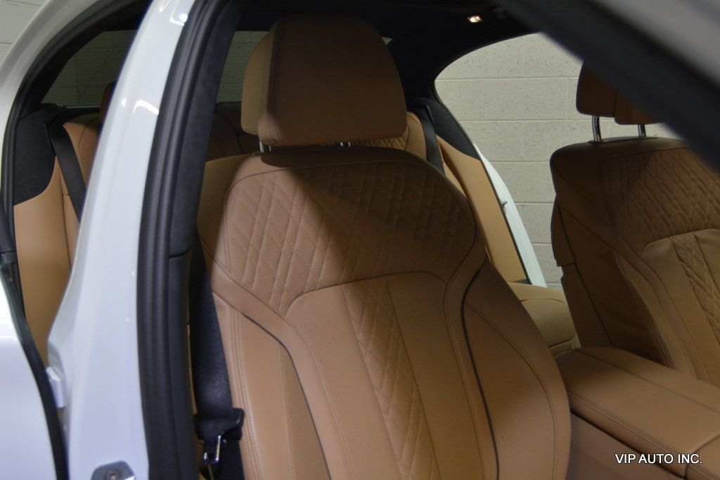 Used 2017 BMW 750i xDrive AWD/4WD image 18