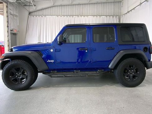 Used 2018 Jeep Wrangler Unlimited Sport S AWD/4WD image 26