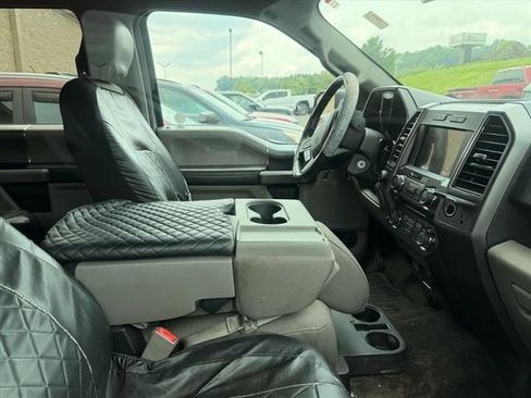 Used 2018 Ford F150 XLT w/ Equipment Group 302A Luxury AWD/4WD image 11