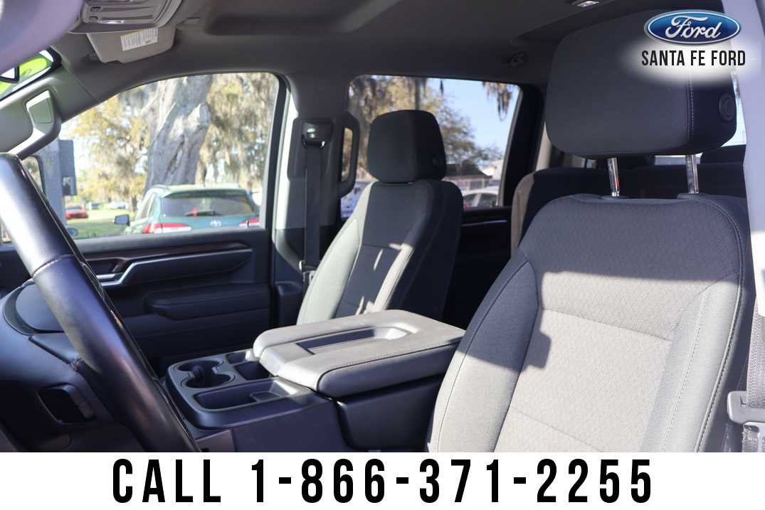 Used 2025 Chevrolet Silverado 2500 LT w/ Safety Package AWD/4WD image 15