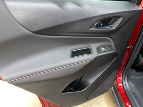Used 2022 Chevrolet Equinox RS AWD/4WD image 16