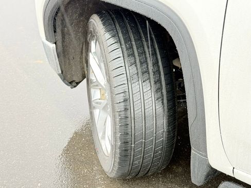 Used 2020 GMC Sierra 1500 SLT w/ SLT Premium Plus Package image 2