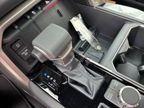 New 2026 Toyota Tundra Limited AWD/4WD image 28