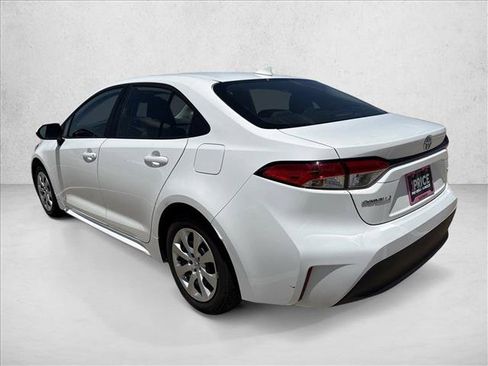 Used 2024 Toyota Corolla LE FWD image 7