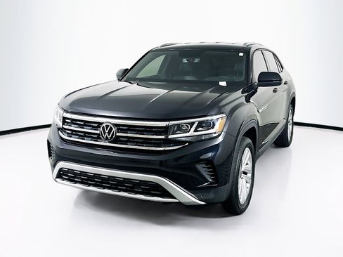 Used 2023 Volkswagen Atlas Cross Sport SE image 3