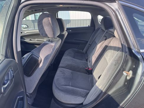 Used 2015 Chevrolet Impala LT w/ LT Sunroof Package FWD image 14
