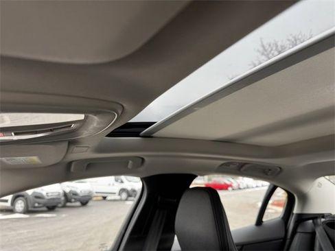 Used 2024 Volvo S60 B5 Plus image 35