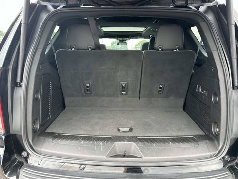 Certified 2023 Chevrolet Tahoe LT w/ Luxury Package AWD/4WD image 9