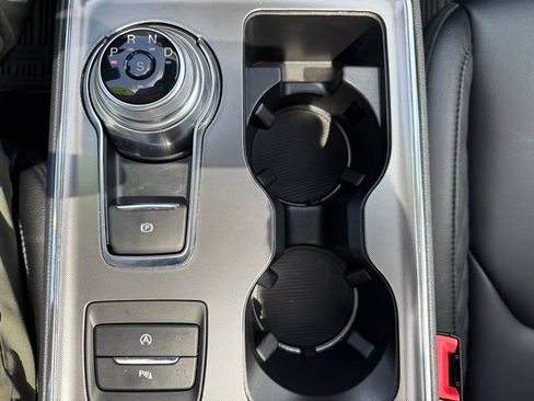 Used 2024 Ford Edge Titanium AWD/4WD image 29