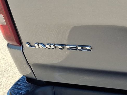 Used 2022 RAM 1500 Limited w/ Body Color Bumper Group AWD/4WD image 35