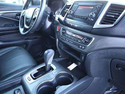 Used 2017 Honda Ridgeline RTL image 15