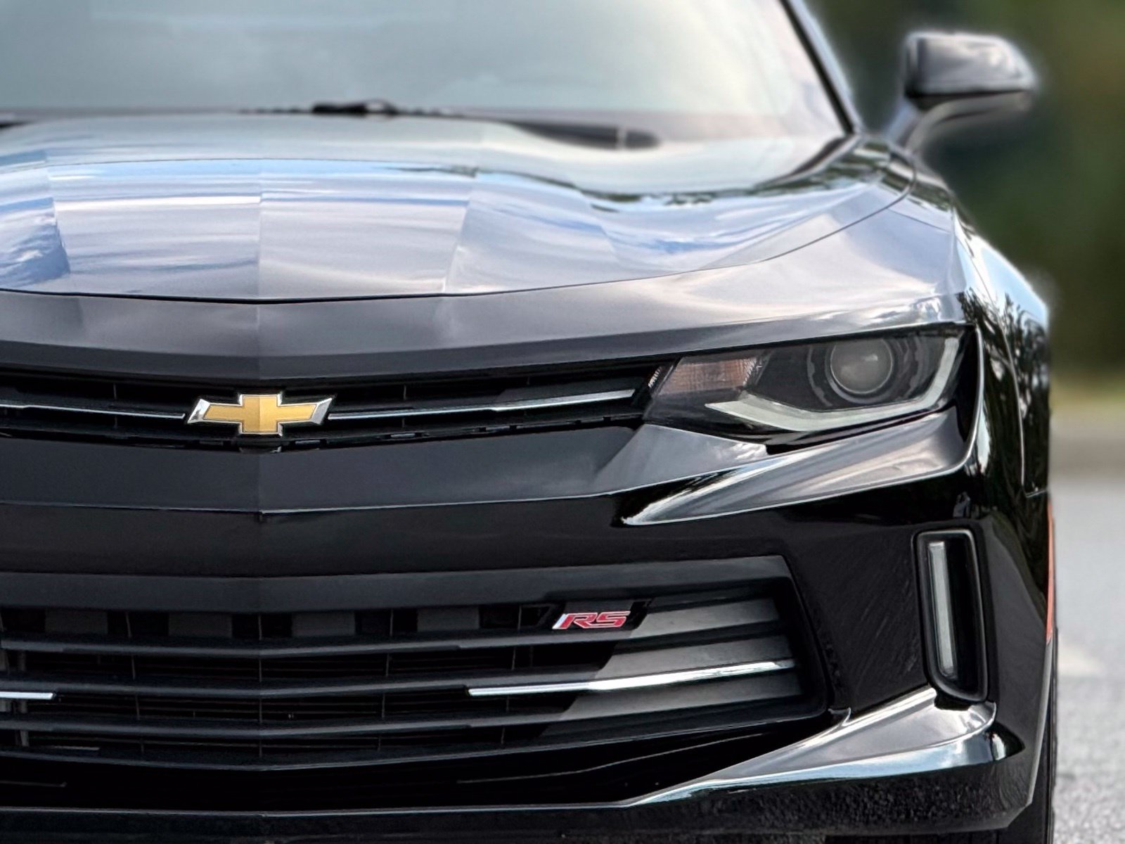 Used 2018 Chevrolet Camaro LT w/ RS Package RWD image 15