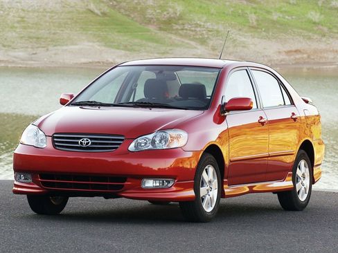 Used 2003 Toyota Corolla LE FWD image 1