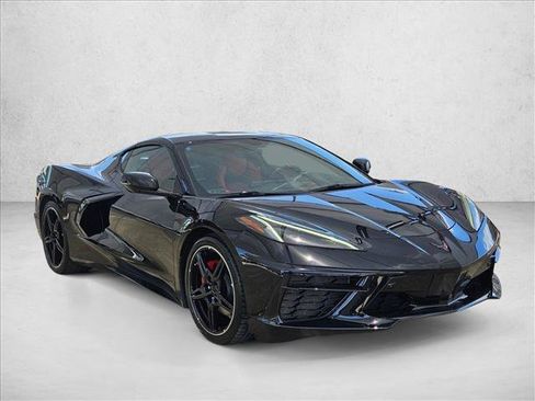 Used 2022 Chevrolet Corvette Stingray Premium Cpe w/ 3LT RWD image 3