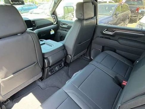 New 2026 GMC Sierra 2500 SLT w/ LPO, Black Badging Package AWD/4WD image 34