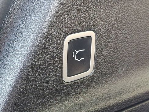 Certified 2022 Chrysler Pacifica Pinnacle FWD image 31