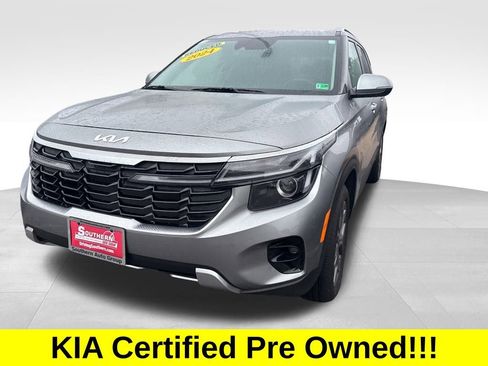 Certified 2024 Kia Seltos S image 3