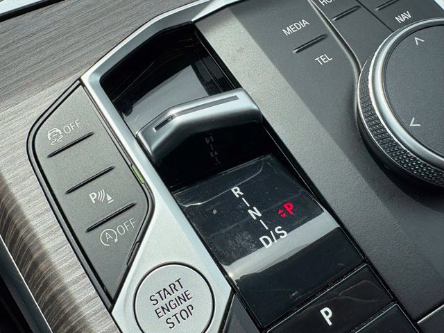 Used 2025 BMW 330i xDrive Sedan AWD/4WD image 14