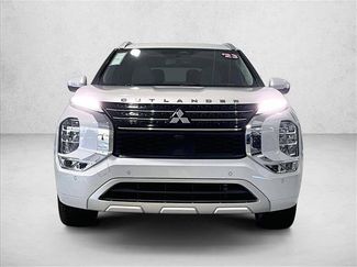 Used 2023 Mitsubishi Outlander SEL FWD video 3