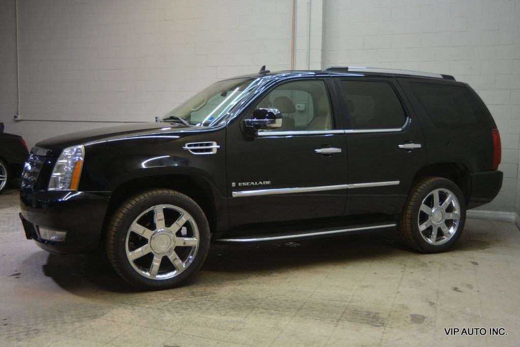Used 2007 Cadillac Escalade AWD w/ Climate Package image 35