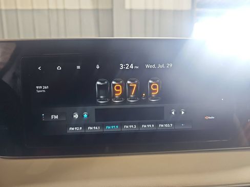 Used 2021 Hyundai Palisade SEL w/ Premium Package AWD/4WD image 22