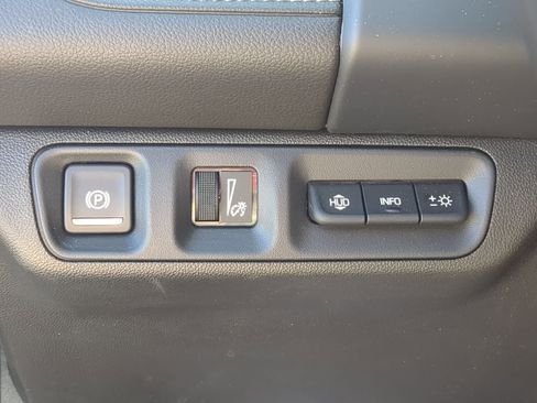 Certified 2023 GMC Acadia Denali w/ Denali Technology Package AWD/4WD image 17