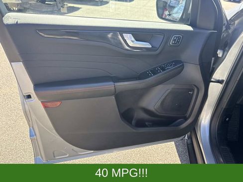 Used 2023 Ford Escape ST-Line Elite w/ Premium Technology Package AWD/4WD image 18