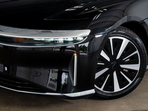 Used 2024 Lucid Air Touring AWD/4WD image 3