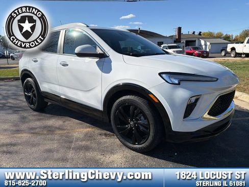 Used 2024 Buick Encore GX Sport Touring image 7