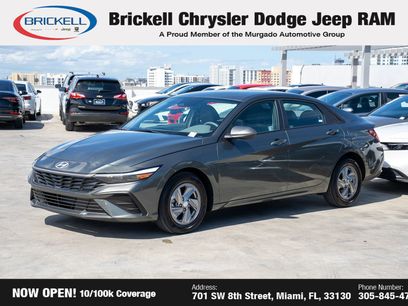 Used 2025 Hyundai Elantra SE