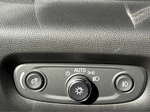 Used 2020 Chevrolet Traverse Premier w/ Redline Edition image 16