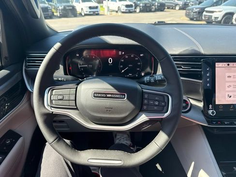 New 2026 Jeep Grand Wagoneer Limited AWD/4WD image 35