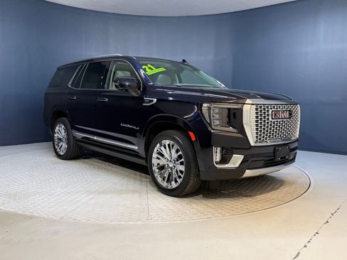 Used 2021 GMC Yukon Denali w/ Denali Premium Package image 7
