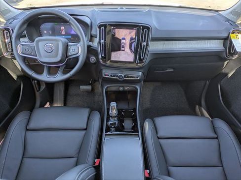 New 2026 Volvo XC40 B5 Ultra w/ Climate Package image 12