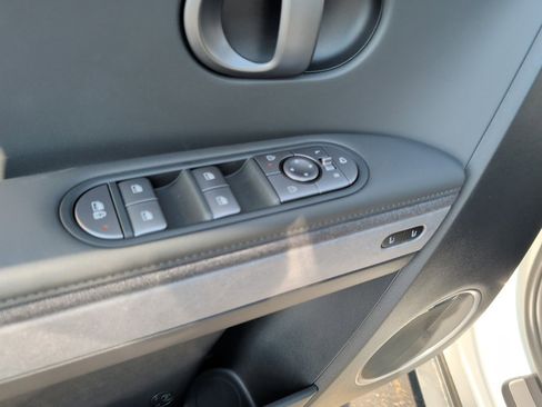 New 2026 Hyundai Ioniq 5 Limited image 32
