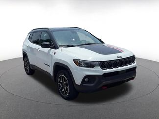 Used 2025 Jeep Compass Trailhawk AWD/4WD video 2