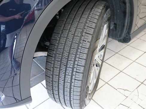 Used 2024 Mercedes-Benz GLC 300 4MATIC image 59