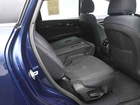 Used 2019 Kia Sorento FWD w/ LX Convenience Package image 24