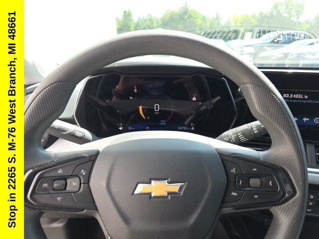 Used 2025 Chevrolet Trax LT FWD image 15