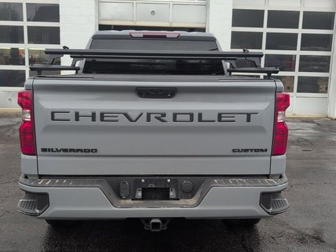 Used 2024 Chevrolet Silverado 1500 Custom image 4