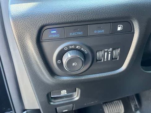 New 2024 Jeep Grand Cherokee Trailhawk w/ Advanced Protech Group II image 24