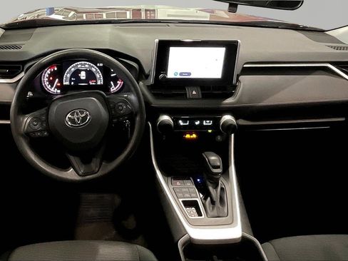 Used 2024 Toyota RAV4 LE image 9