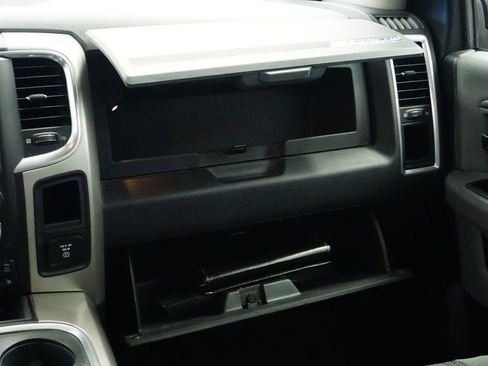 Used 2017 RAM 1500 Big Horn image 26